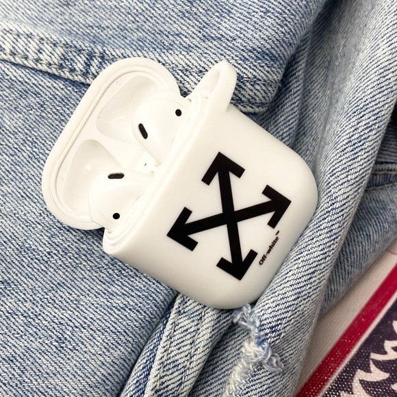 Unbranded Other - White Airpods Case NEW